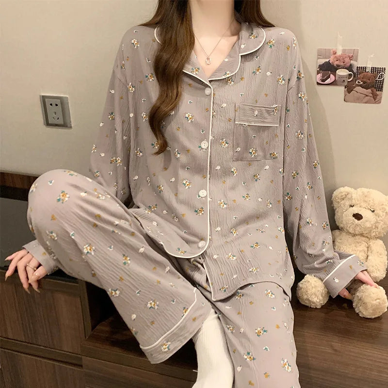 Conjunto de Pijama Estilo Cárdigan - Set de 2 Piezas con Cuello Solapa y Pantalón Largo