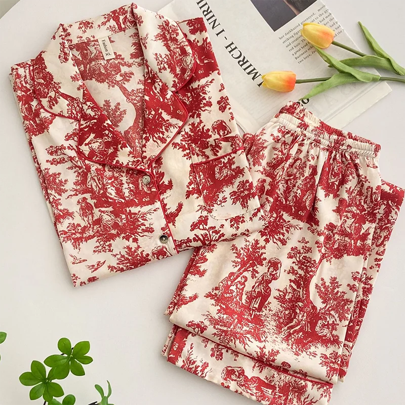 Conjunto de Pijama Floral - Set de 2 Piezas con Cuello Solapa y Pantalón Largo de Satén