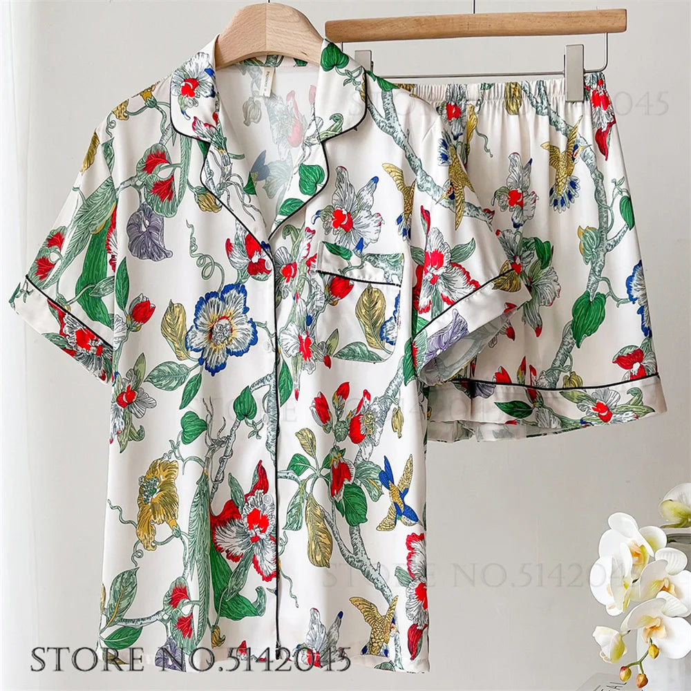 Conjunto de Pijama Floral - Set de 2 Piezas con Cuello Solapa y Pantalón Largo de Satén