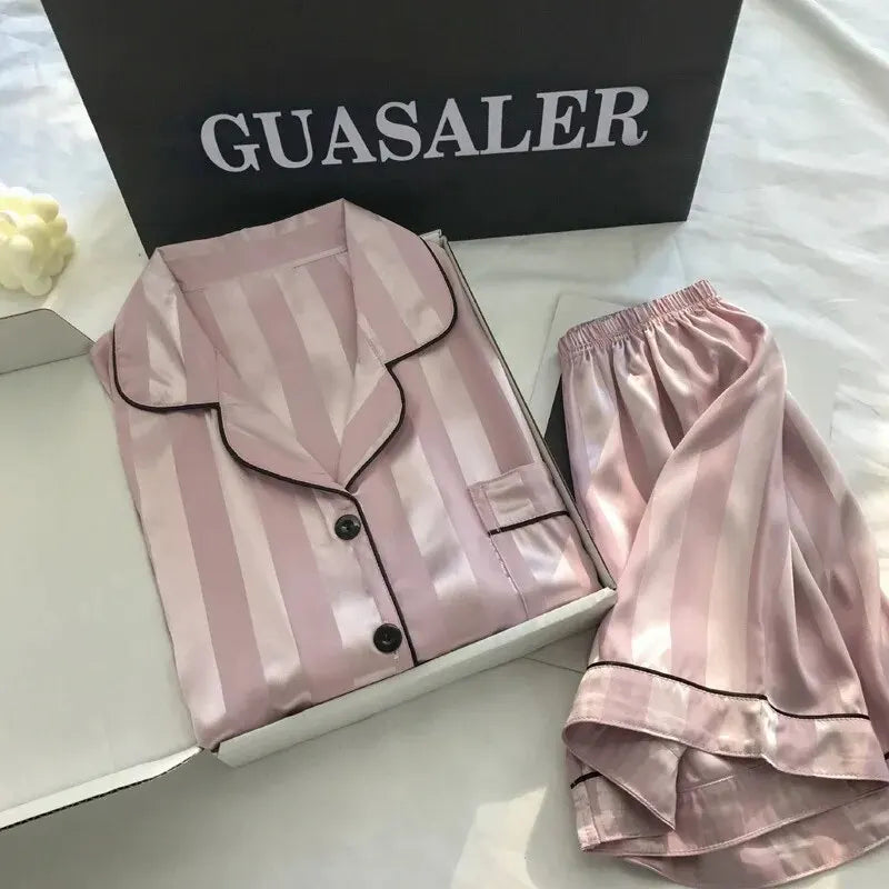 Conjunto de Pijama a Rayas con Cuello Solapa - Set de Camisa Manga Corta y Pantalón Largo Elegante