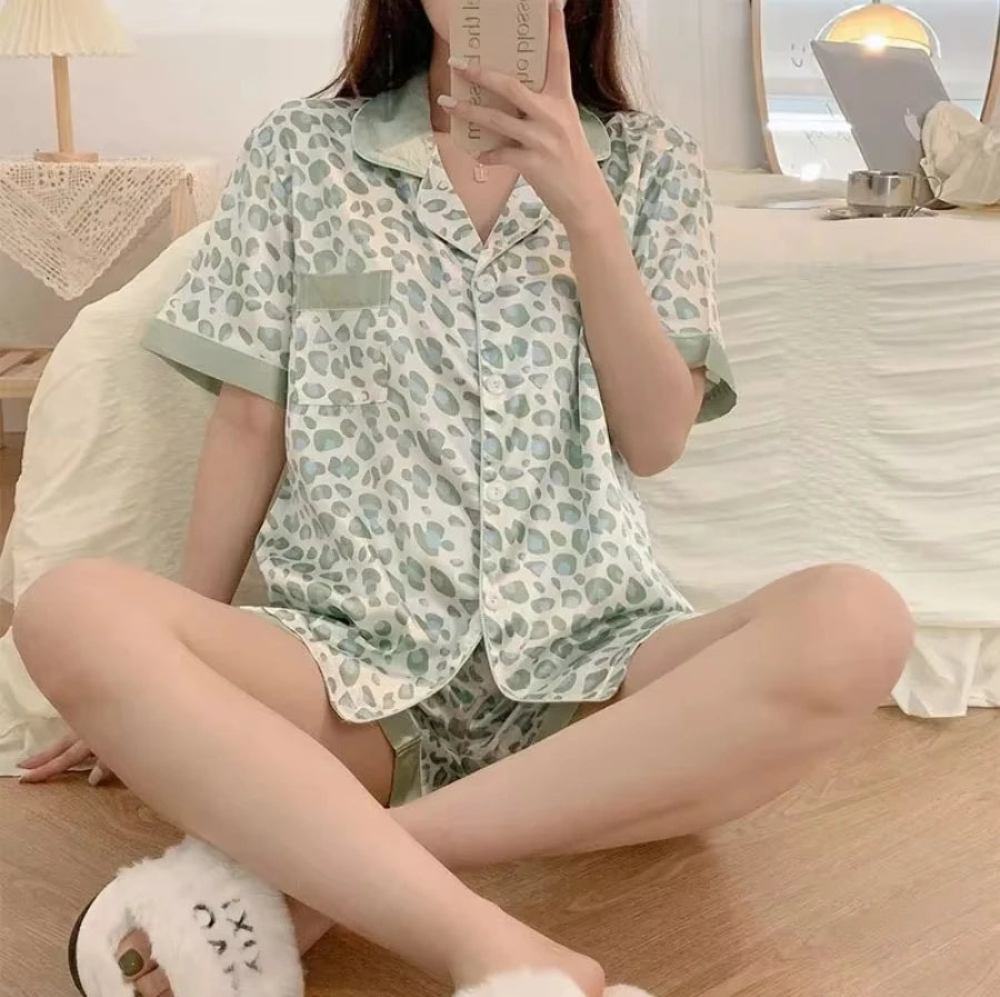 Conjunto de Pijama a Rayas con Cuello Solapa - Set de Camisa Manga Corta y Pantalón Largo Elegante