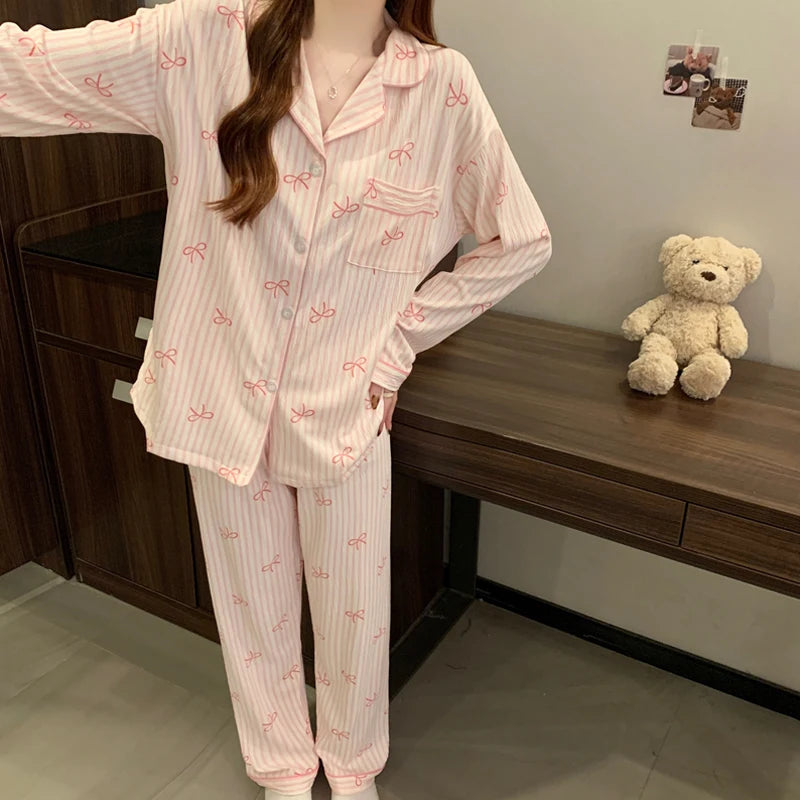 Pijama Rosa con Lazo - Conjunto de Manga Larga y Pantalón Largo